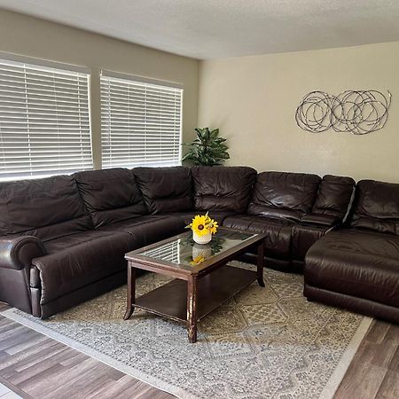 Peaceful 2Bed,1Bath Condo With Free Parking All Yours To Enjoy Фресно Экстерьер фото