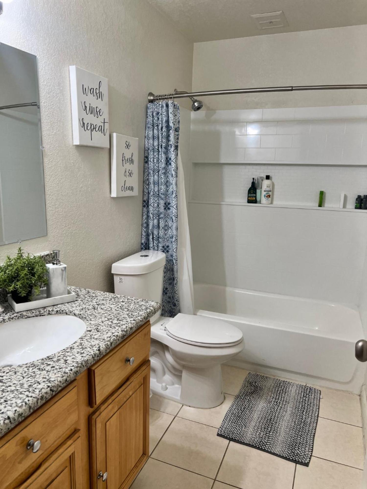 Peaceful 2Bed,1Bath Condo With Free Parking All Yours To Enjoy Фресно Экстерьер фото